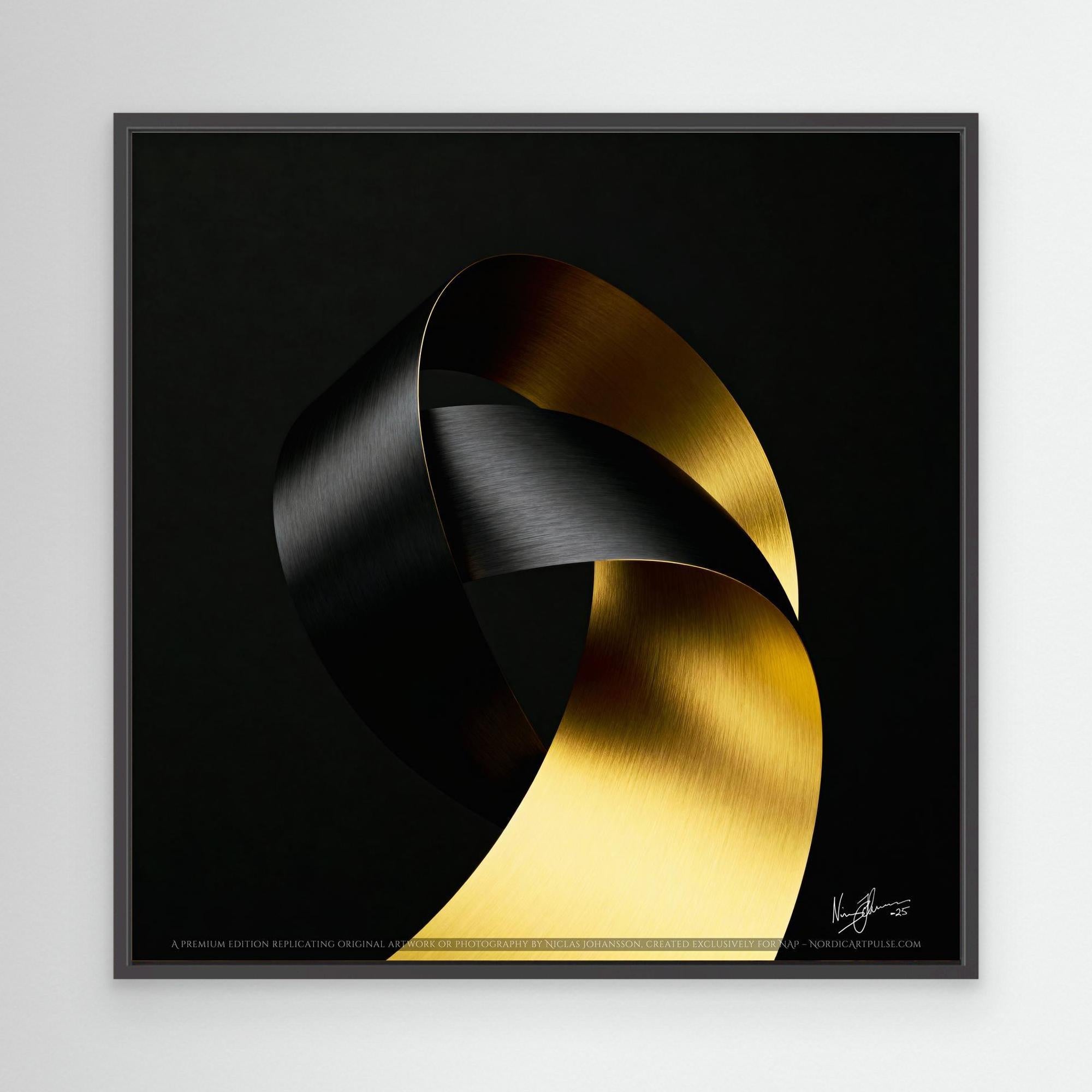 Intertwined Radiance I